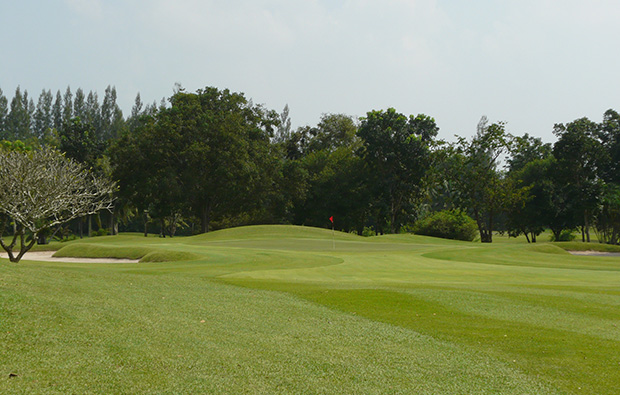 green, treasure hills golf club, pattaya, thailand